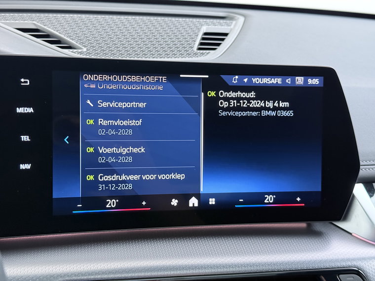 Vehicle Image 25