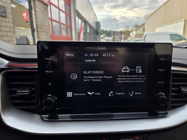 Vehicle Image 23