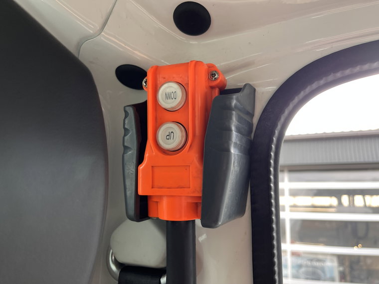 Vehicle Image 35