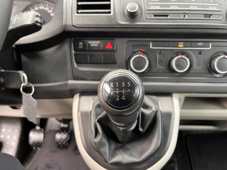 Vehicle Image 38