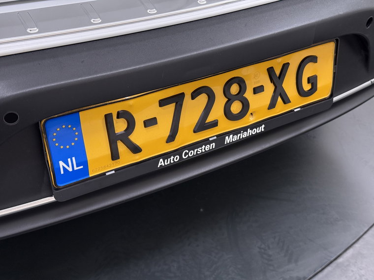 Vehicle Image 43