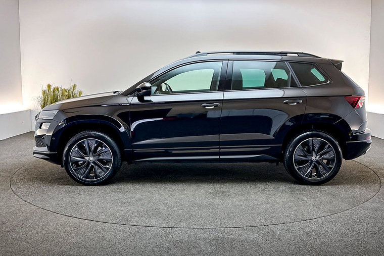Vehicle Image 6