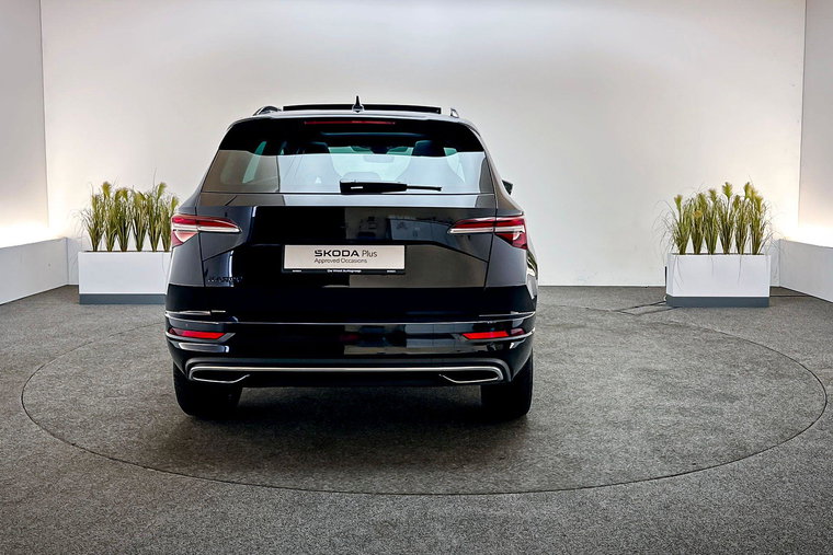 Vehicle Image 9