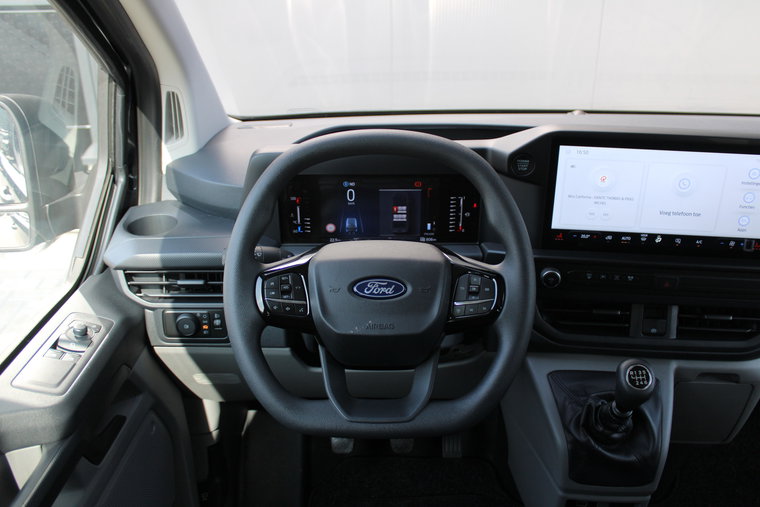 Vehicle Image 38