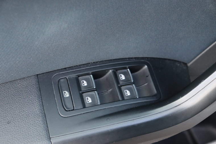 Vehicle Image 24