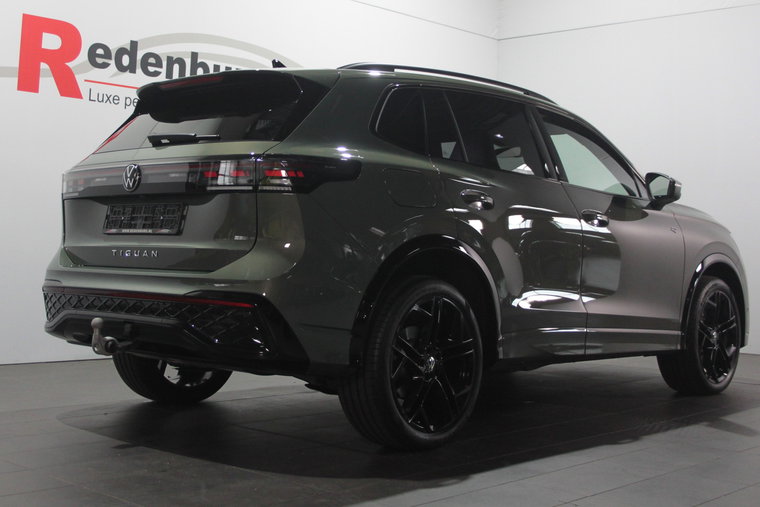 Vehicle Image 42