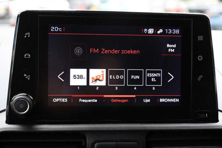 Vehicle Image 20