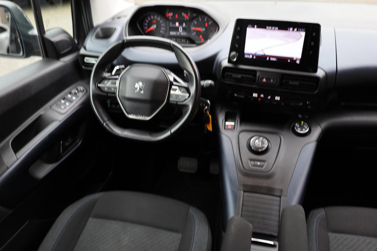 Vehicle Image 31