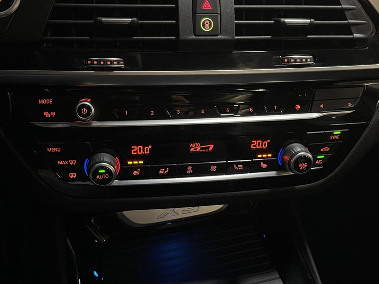 Vehicle Image 27