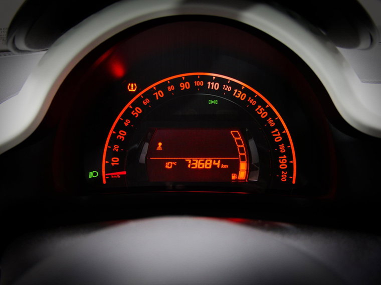 Vehicle Image 12