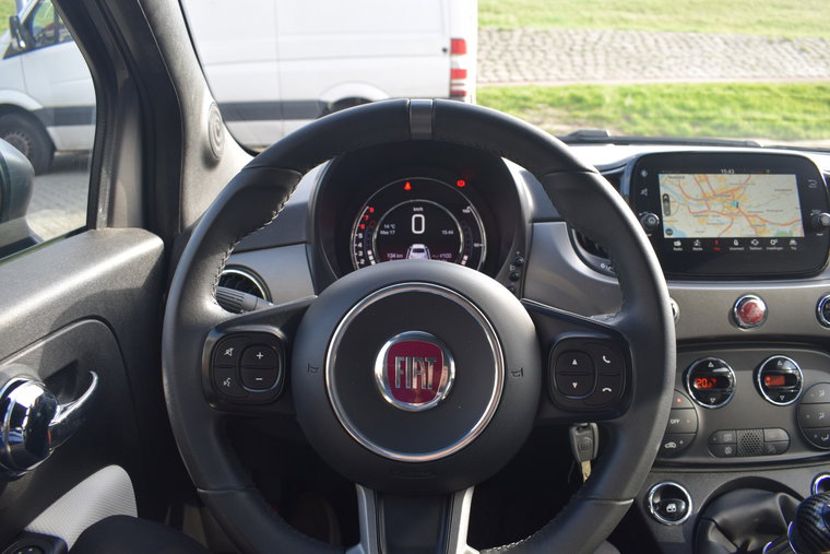 Vehicle Image 12