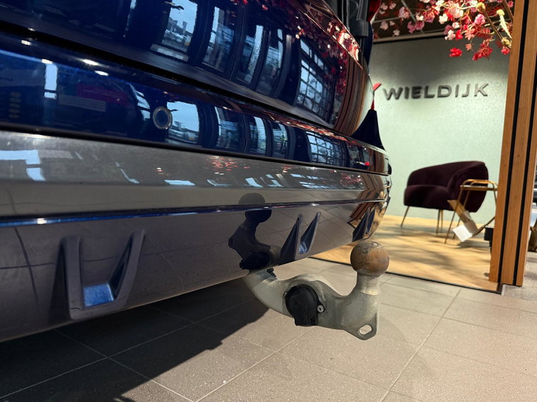 Vehicle Image 39