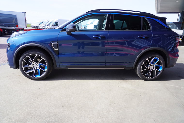 Vehicle Image 7