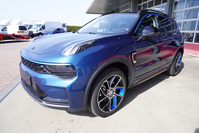 Vehicle Image 8