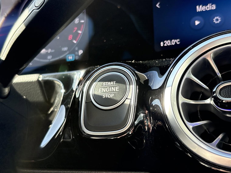 Vehicle Image 45