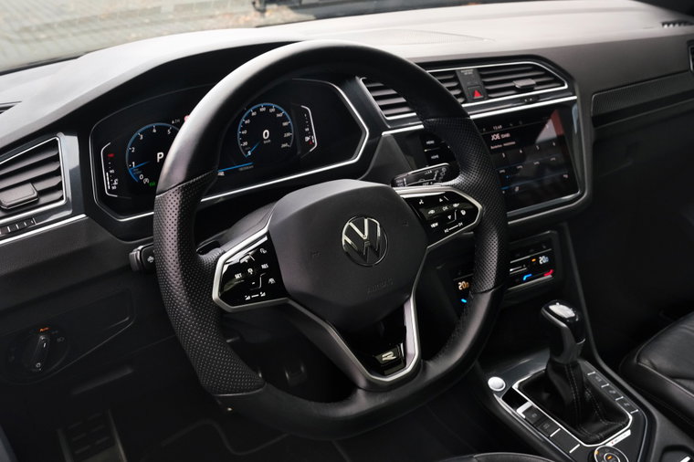 Vehicle Image 17