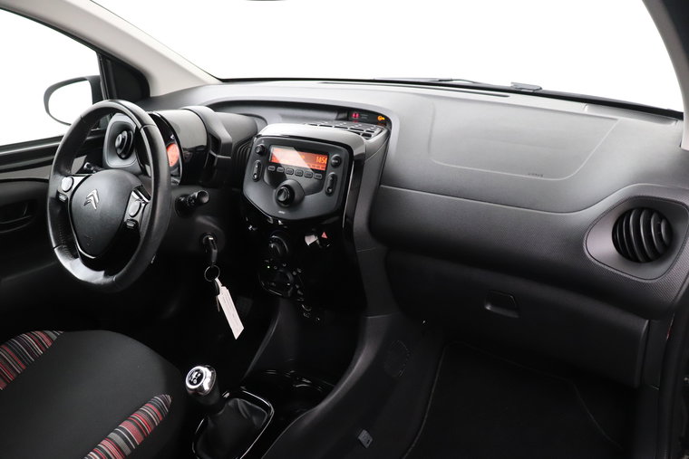 Vehicle Image 14