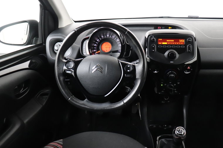Vehicle Image 15
