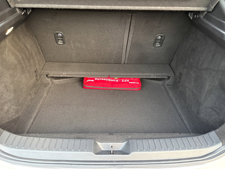 Vehicle Image 40