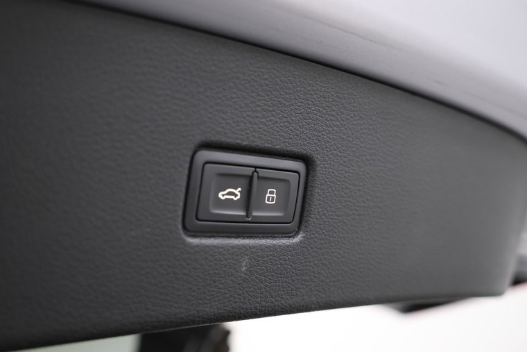 Vehicle Image 50
