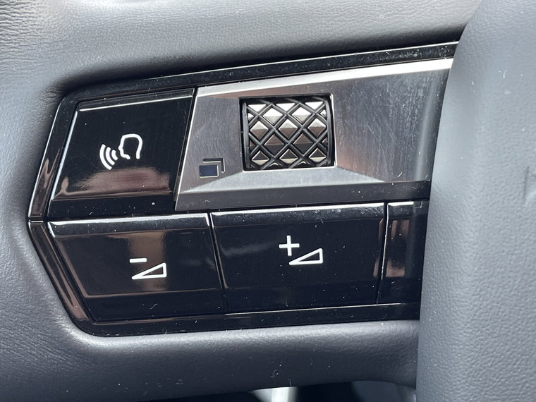 Vehicle Image 27