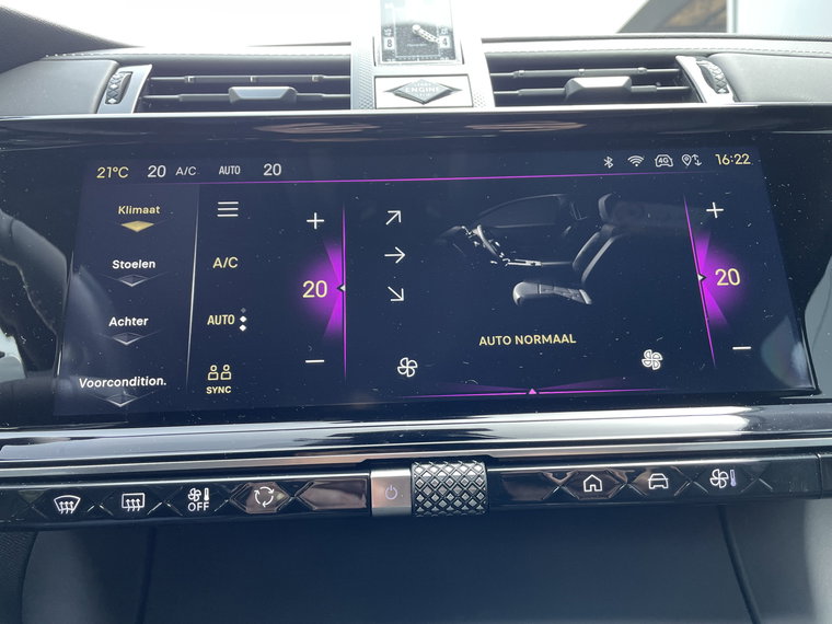 Vehicle Image 33