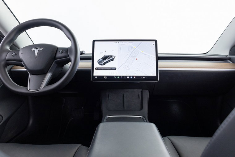Vehicle Image 12