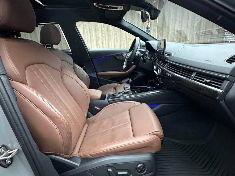 Vehicle Image 36