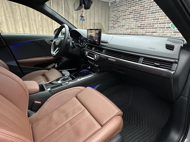 Vehicle Image 38