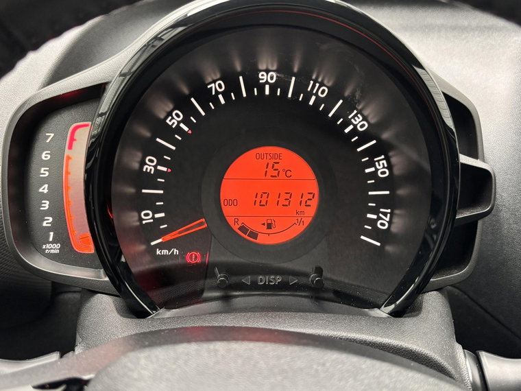Vehicle Image 22