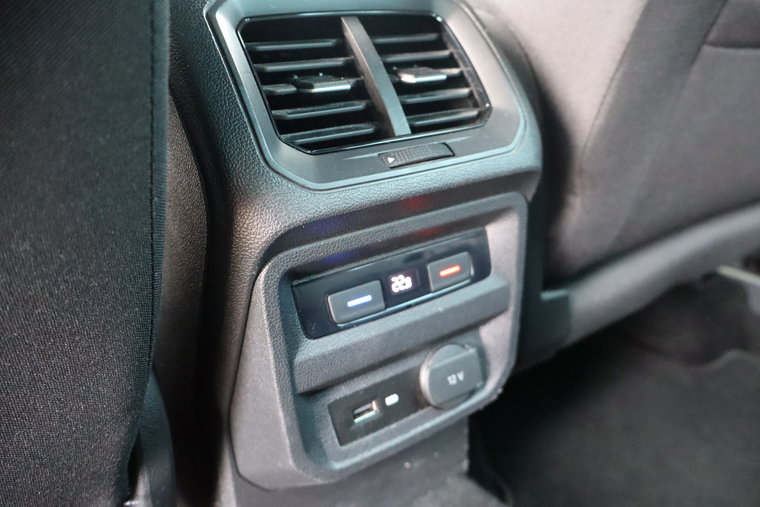 Vehicle Image 33