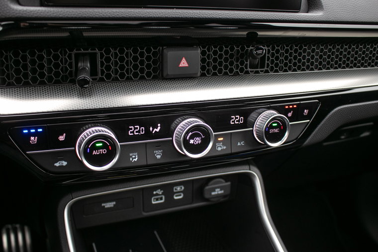 Vehicle Image 26