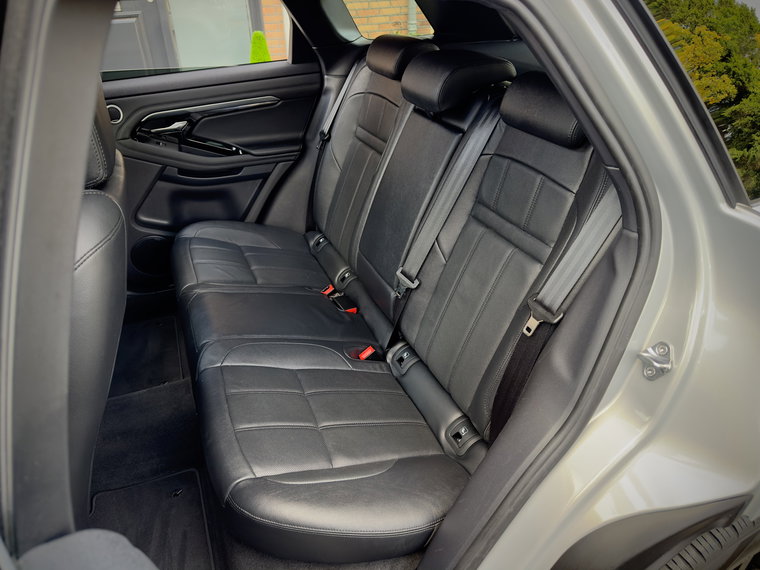 Vehicle Image 18
