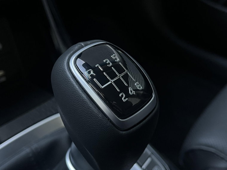 Vehicle Image 26