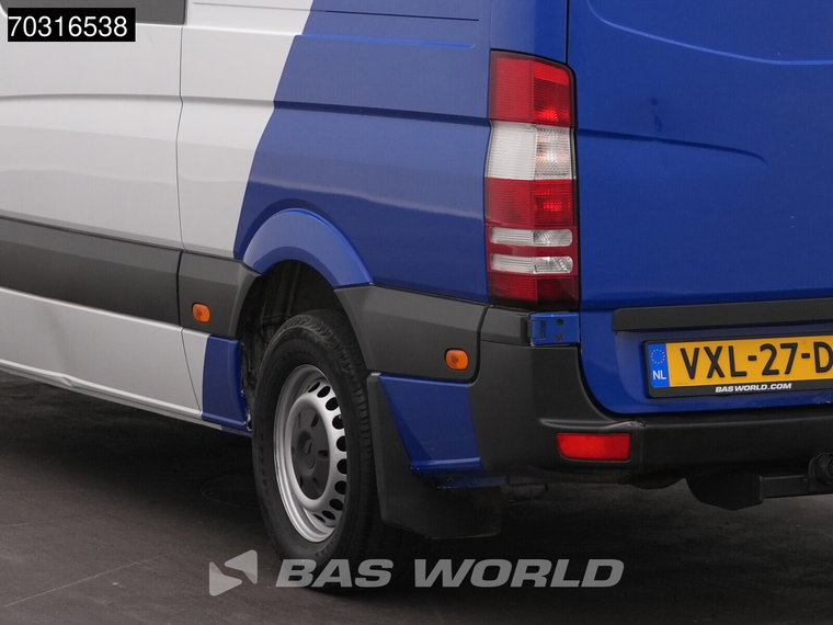 Vehicle Image 33