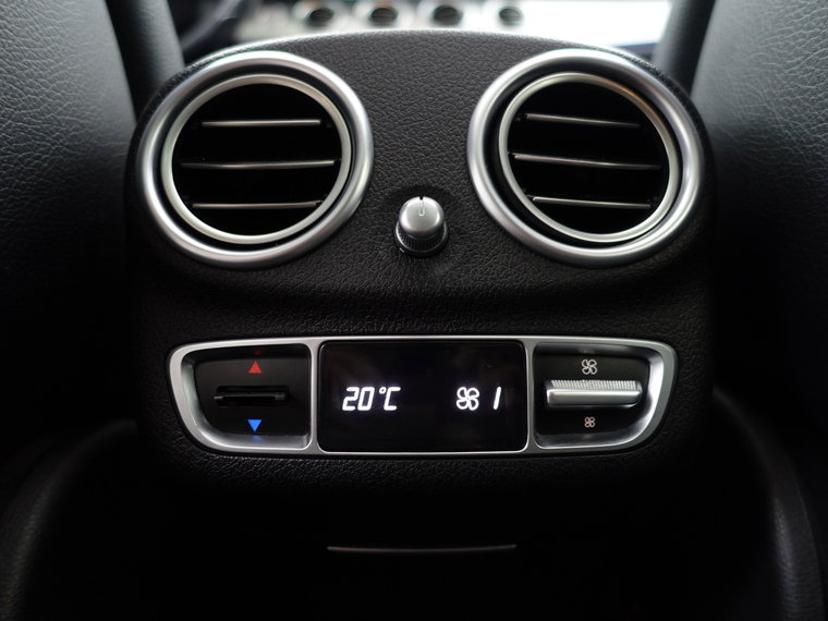 Vehicle Image 27