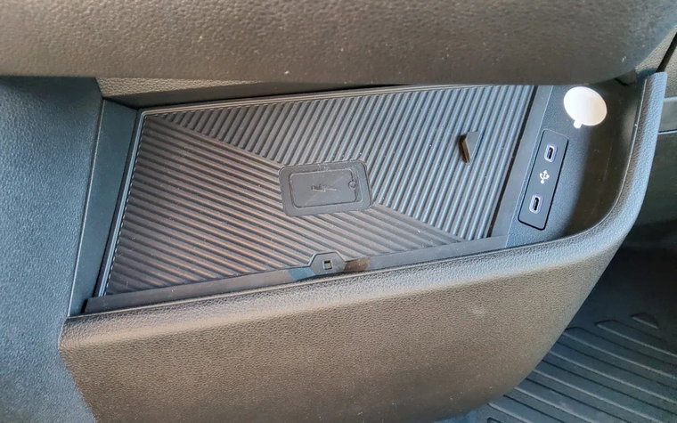 Vehicle Image 24