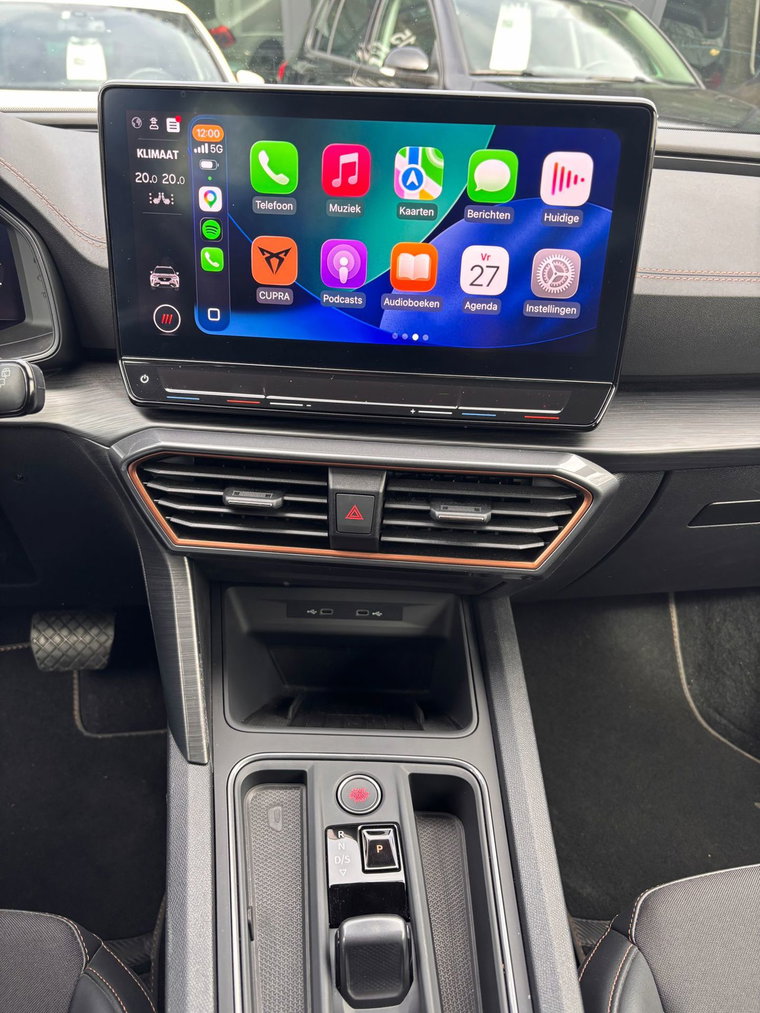 Vehicle Image 18