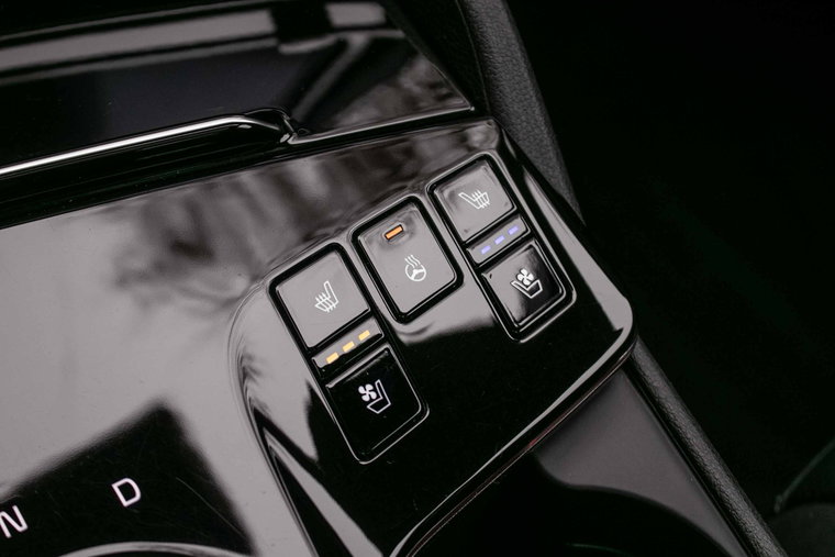 Vehicle Image 29