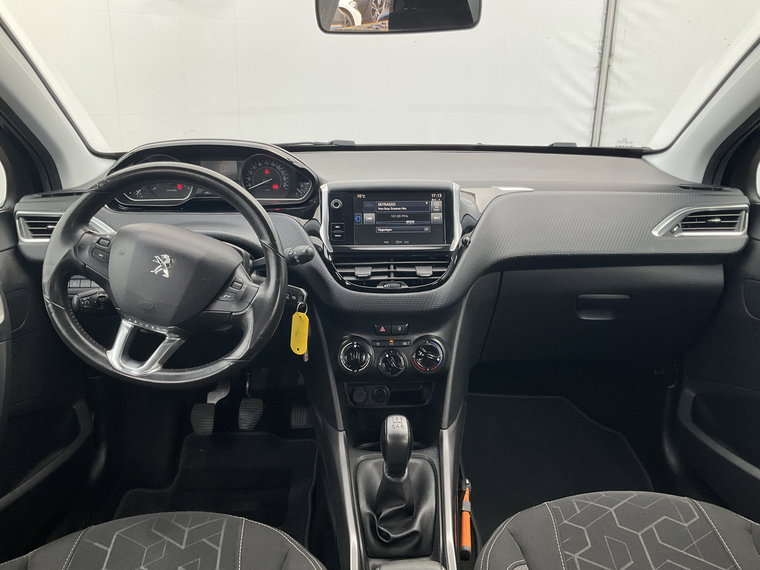 Vehicle Image 28