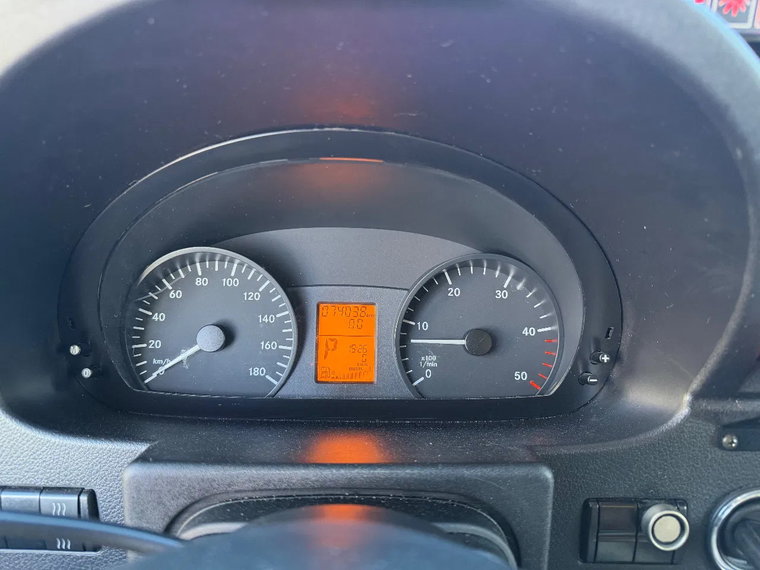 Vehicle Image 36