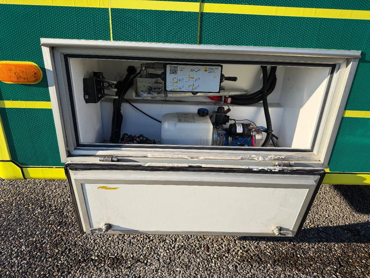 Vehicle Image 11