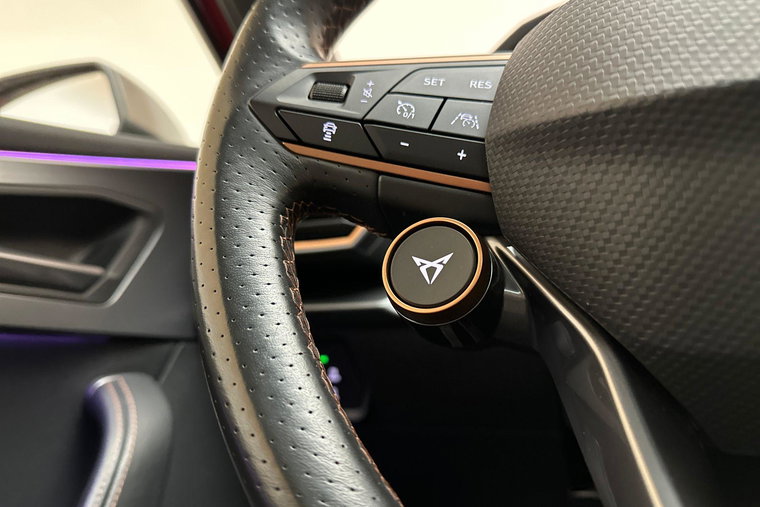 Vehicle Image 23