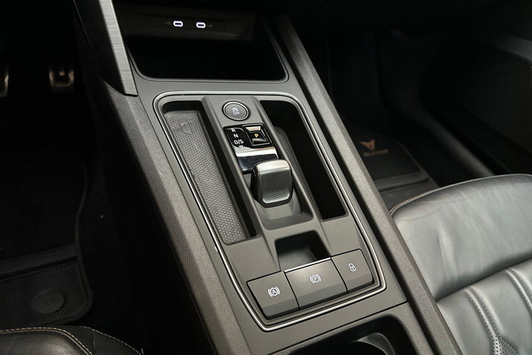 Vehicle Image 38