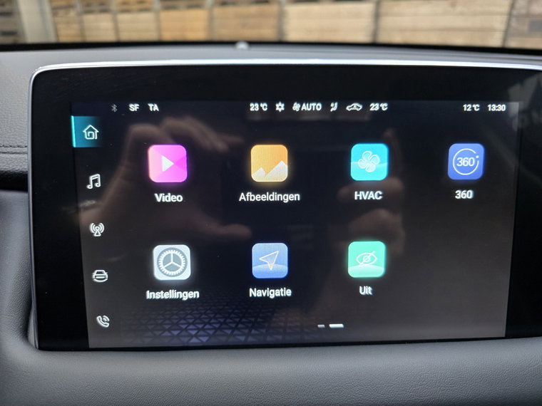 Vehicle Image 15