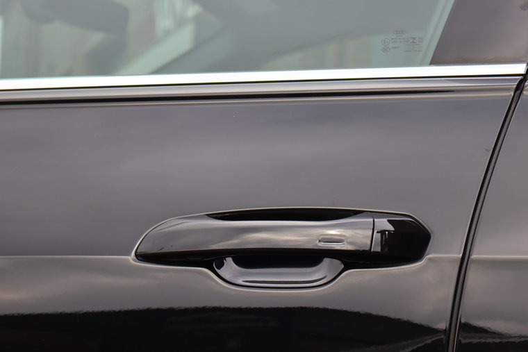 Vehicle Image 23