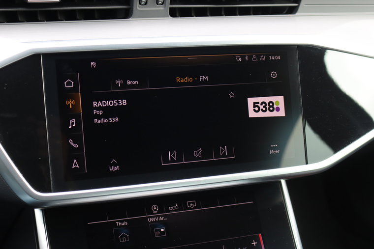 Vehicle Image 32
