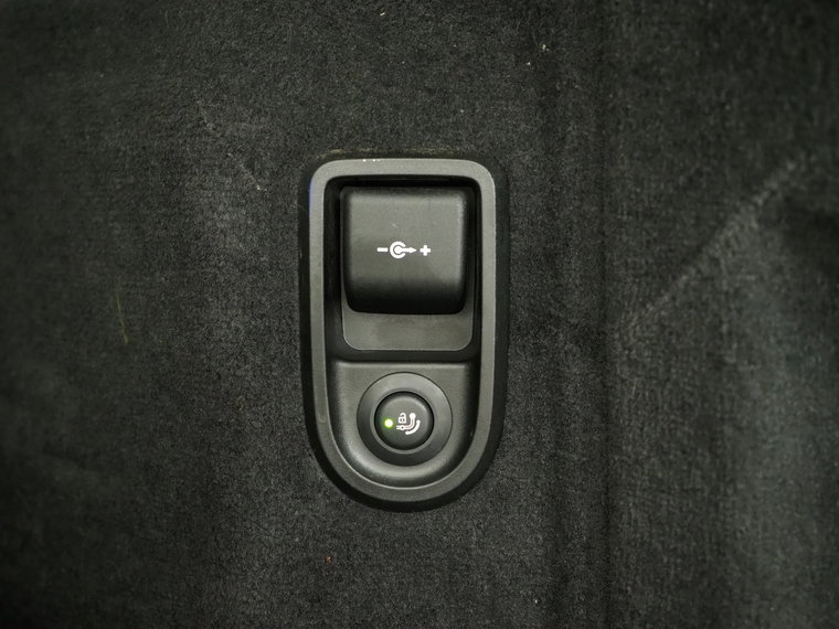 Vehicle Image 39