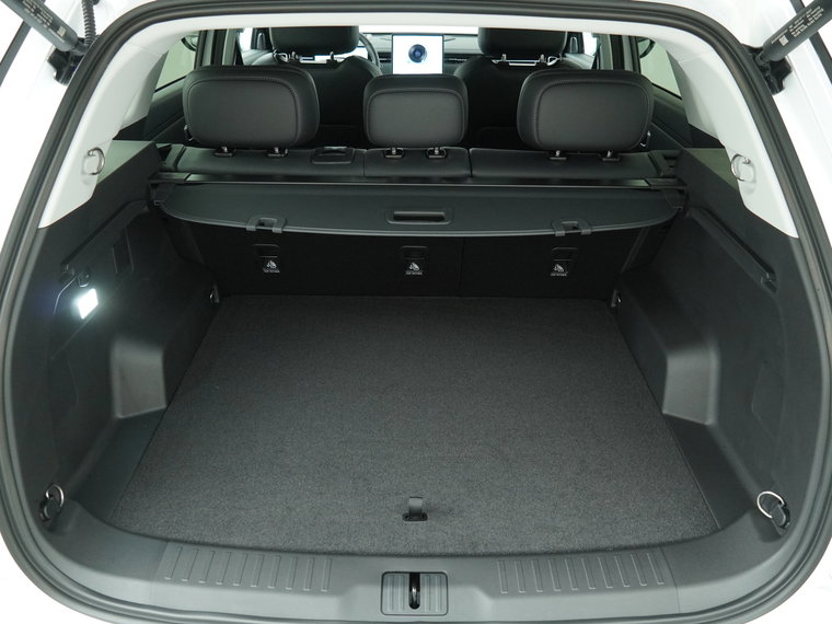 Vehicle Image 37