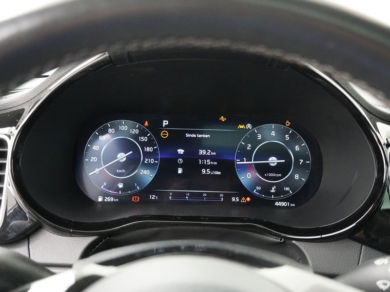 Vehicle Image 24